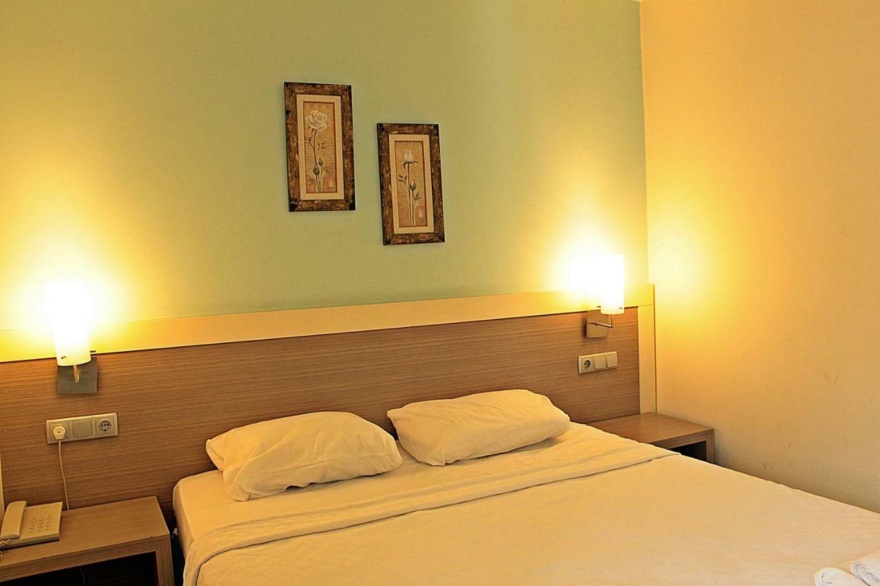 Costa Queen Suites Gümbet Exteriér fotografie